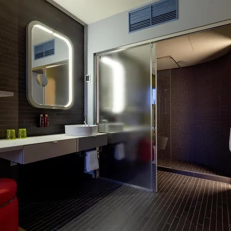 B'mine Duesseldorf, Worldhotels Crafted 4* Düsseldorf